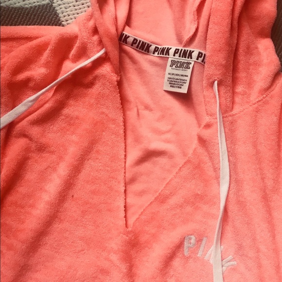 PINK Victoria's Secret Tops - Terri Victoria secret sweatshirt Med